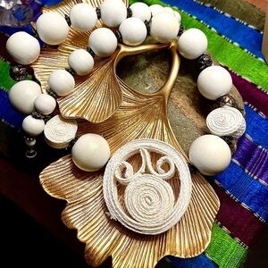 Vintage 70s Boho Macramé Cord & Wood Bead Statement Necklace ⭐️HOST PICK!⭐️